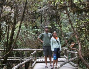 Chris & Amanda on the Ang Ka Nature Trail