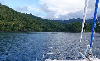 Approaching our Wermandi anchorage