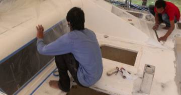 Bank and Baw masking the forward window & foredeck