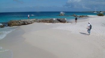 The beautiful western beach of Blanquilla