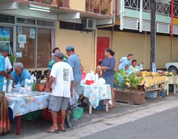 The morning market in Fare is a small affair along the side of the street.