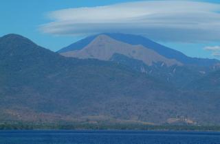Volcanoes stud the sky in W Nusa Tenggara