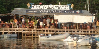The busy Mermaid Bar was a great yachtie hang-out