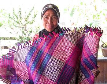 Hand woven mats made from pandanus fiber