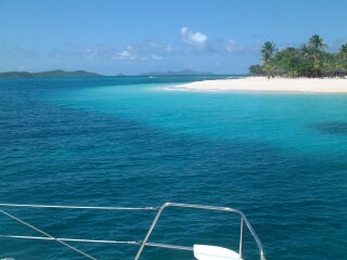 Lunch stop at Palm Island, with Mayreau and Canouan in the distance