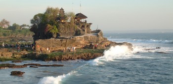 Sacred Tanah Lot temple on the SW coast of Bali