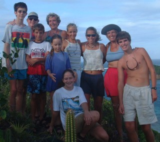 The families from Sea Eagle, Fruity Fruits and Ocelot in the Tobago Cays