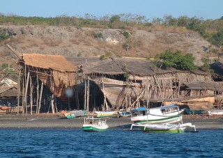 6 huge wooden ships were being built on the shore at Wera, Sumbawa